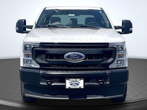 Used 2022 Ford F250 XL w/ Power Equipment Group AWD/4WD image 3