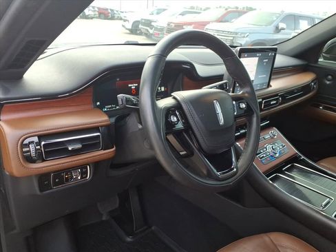 Used 2023 Lincoln Aviator Reserve w/ Equipment Group 201A image 18