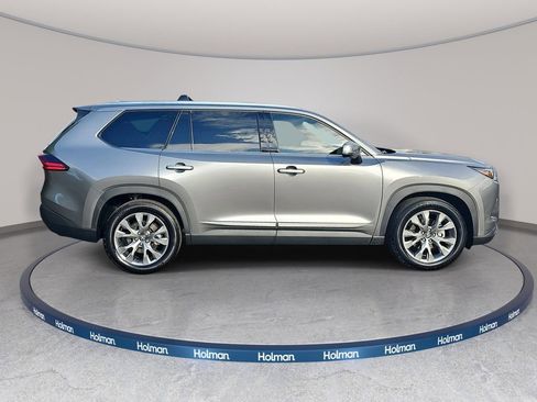 Used 2025 Toyota Grand Highlander AWD Hybrid image 8