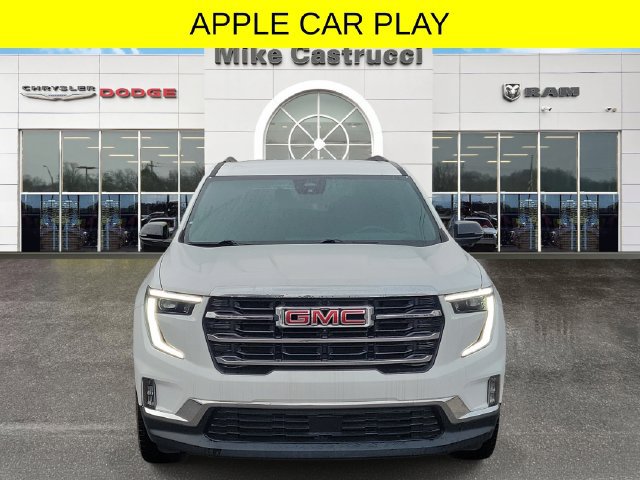 Used 2026 GMC Acadia Elevation w/ Elevation Premium Package FWD image 2