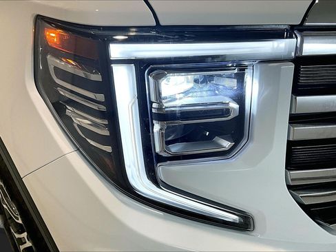 Used 2026 GMC Sierra 1500 SLT AWD/4WD image 33