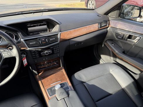 Used 2013 Mercedes-Benz E 350 BlueTEC Sedan image 18