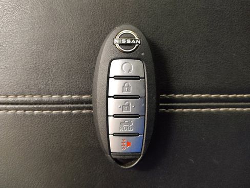 Used 2024 Nissan Altima 2.5 SV FWD image 32