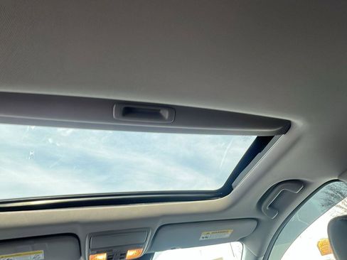 Used 2021 Honda CR-V EX-L image 19