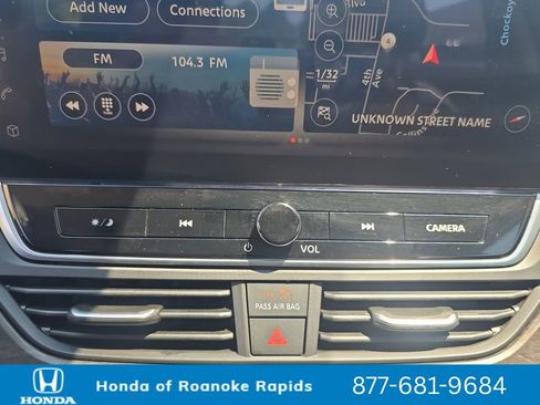 Used 2024 Nissan Altima 2.5 SV w/ SV Premium Package FWD image 30