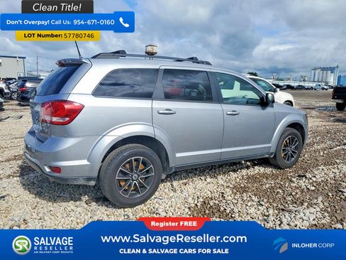 Used 2018 Dodge Journey SXT w/ Blacktop Package FWD image 4
