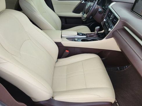 Used 2019 Lexus RX 350L Luxury w/ Accessory Package FWD image 14