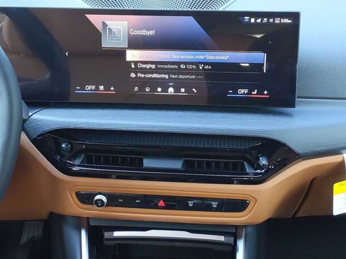 Used 2025 BMW i4 eDrive40 w/ Premium Package image 29