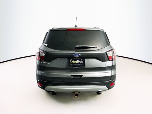 Used 2018 Ford Escape Titanium image 7