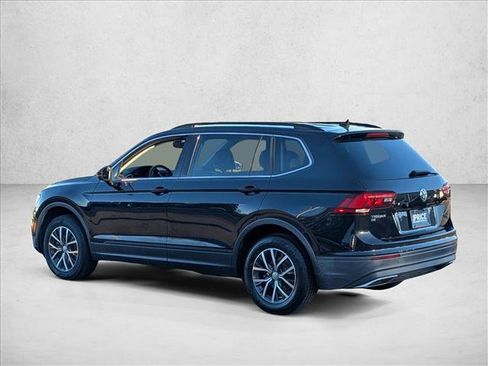 Used 2019 Volkswagen Tiguan SE w/ Panoramic Sunroof Package image 7