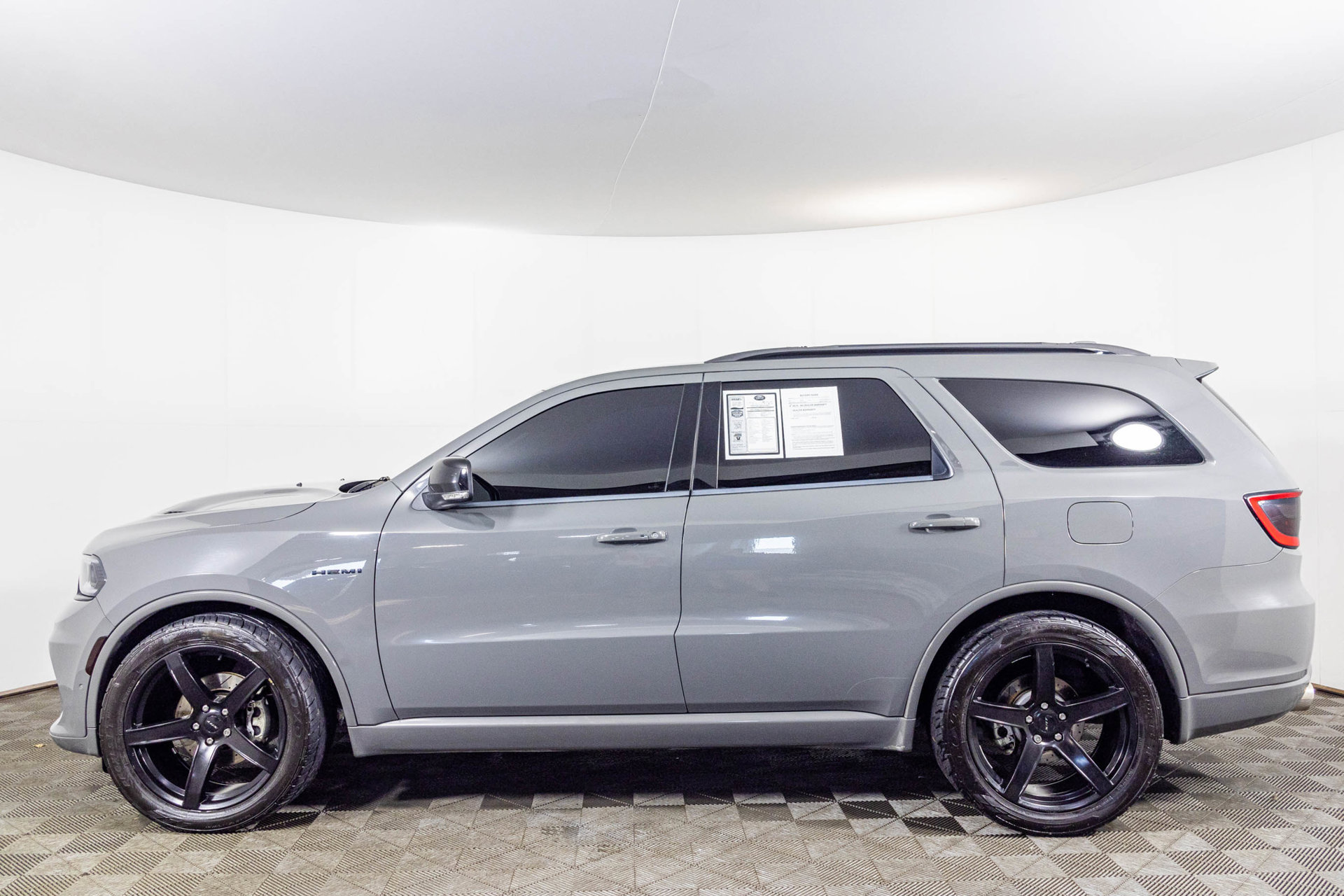 Used 2021 Dodge Durango R/T w/ Blacktop Package AWD/4WD image 20