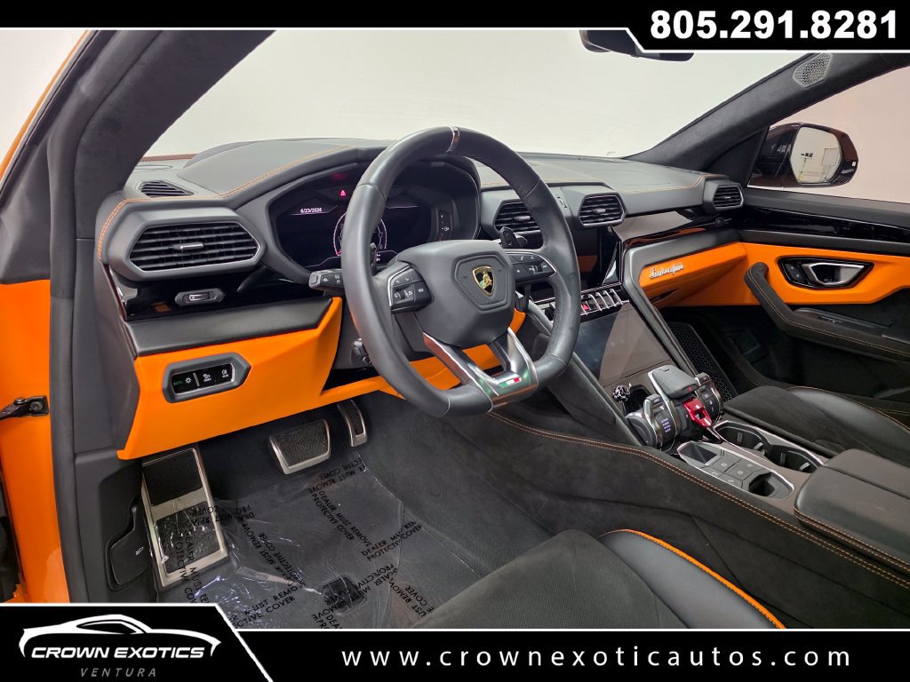 Used 2024 Lamborghini Urus S AWD/4WD image 40