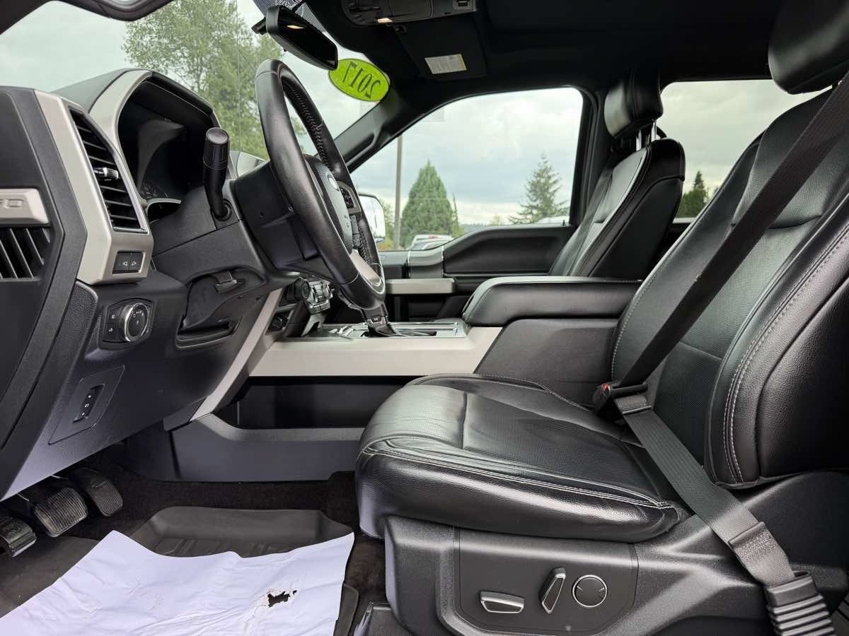 Used 2017 Ford F150 Lariat w/ Equipment Group 501A Mid AWD/4WD image 10