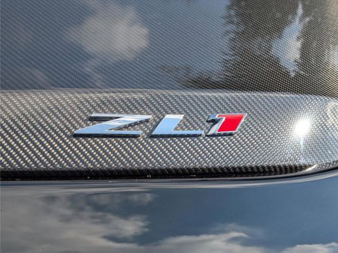 Used 2022 Chevrolet Camaro ZL1 image 10