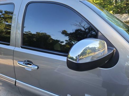 Used 2009 Chevrolet Silverado 1500 LT w/ Texas Edition image 17