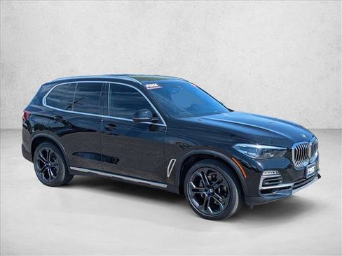Used 2019 BMW X5 xDrive40i w/ Convenience Package AWD/4WD image 3