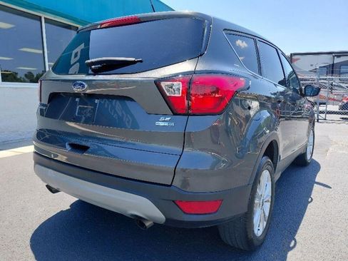 Used 2019 Ford Escape SE AWD/4WD image 4