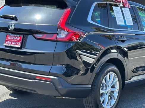 Used 2025 Honda CR-V EX-L image 8