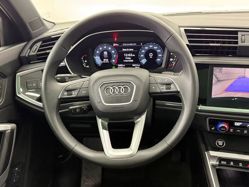 Used 2025 Audi Q3 2.0T Premium w/ Convenience Package image 18