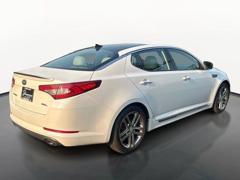 Used 2013 Kia Optima SX w/ Limited Pkg FWD image 3