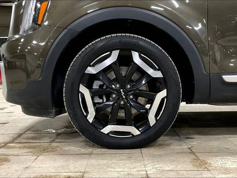 Used 2025 Kia Telluride S AWD/4WD image 9