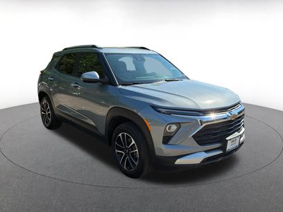 Used 2025 Chevrolet TrailBlazer LT w/ Driver Confidence Package