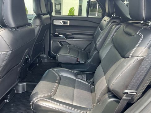 Used 2023 Ford Explorer ST w/ Equipment Group 401A AWD/4WD image 15