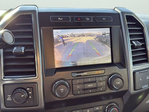 Used 2022 Ford F250 XLT w/ XLT Value Package image 19