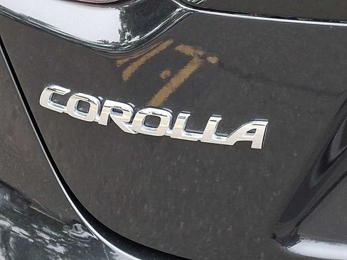 Used 2022 Toyota Corolla SE FWD image 29