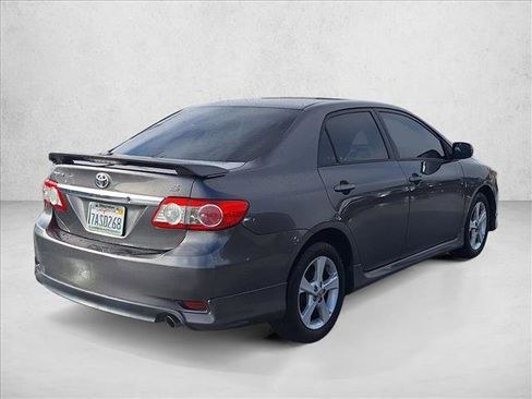 Used 2013 Toyota Corolla S image 5