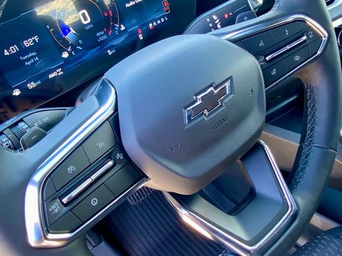 New 2026 Chevrolet Equinox LT w/ Midnight Edition AWD/4WD image 21