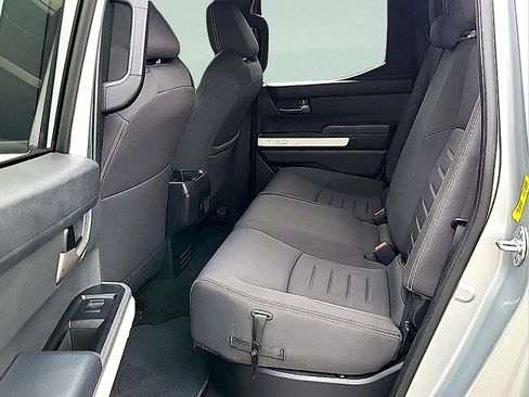 Used 2024 Toyota Tacoma TRD Off-Road AWD/4WD image 12