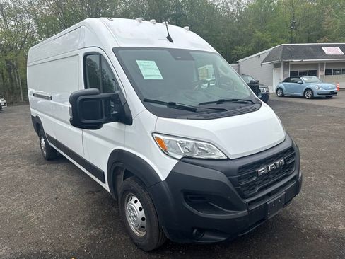 Used 2023 RAM ProMaster 2500 FWD image 1