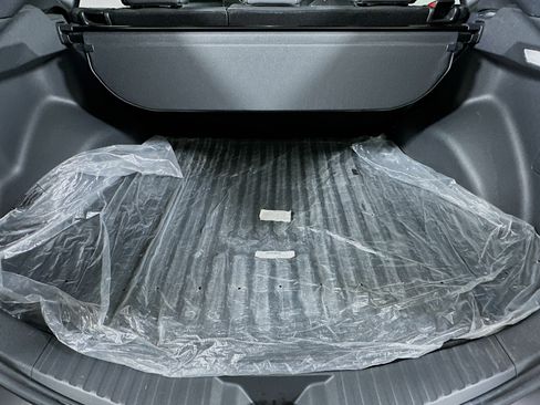 Used 2023 Toyota bZ4X XLE image 28