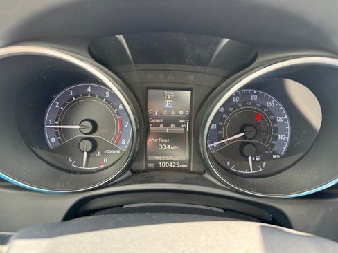 Used 2017 Toyota Corolla iM FWD image 31