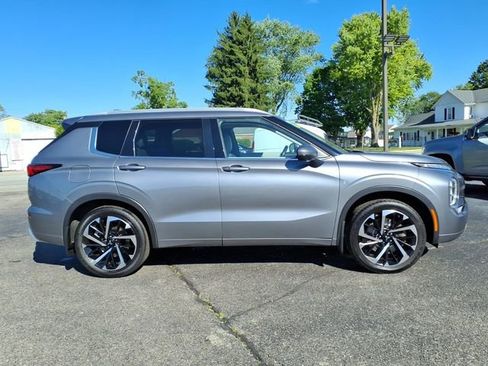 Used 2022 Mitsubishi Outlander SEL FWD image 8