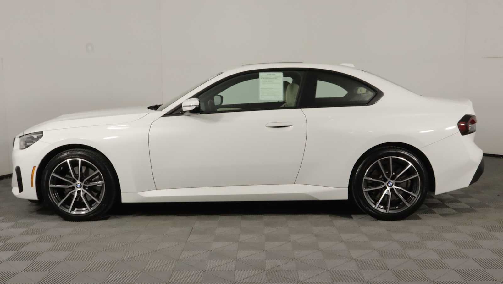 Used 2024 BMW 230i xDrive Coupe w/ Convenience Package AWD/4WD image 8