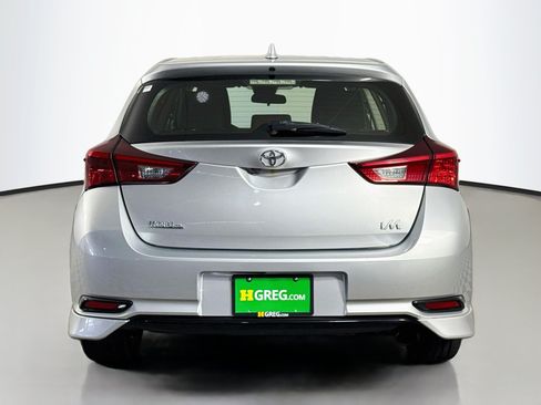 Used 2018 Toyota Corolla iM w/ All-Weather Mat Package FWD image 8