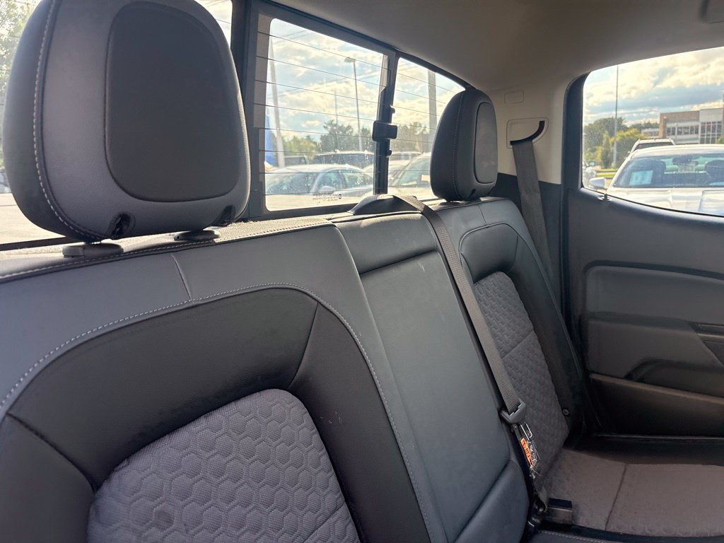 Used 2019 Chevrolet Colorado Z71 AWD/4WD image 30