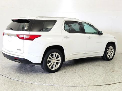 Used 2021 Chevrolet Traverse High Country AWD/4WD image 7
