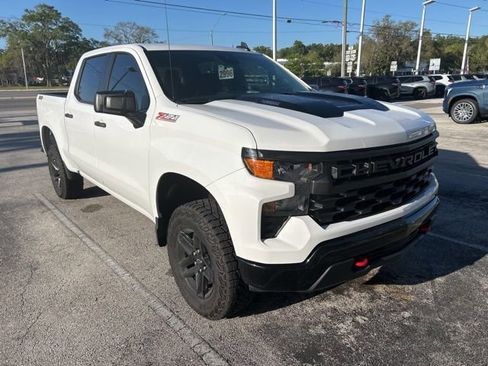 Used 2025 Chevrolet Silverado 1500 Custom Trail Boss AWD/4WD image 3