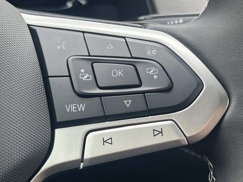 New 2026 Volkswagen Atlas Cross Sport SE FWD image 16