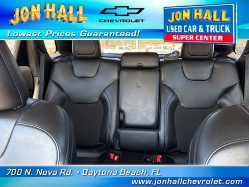 Used 2021 Jeep Cherokee Latitude Plus image 21