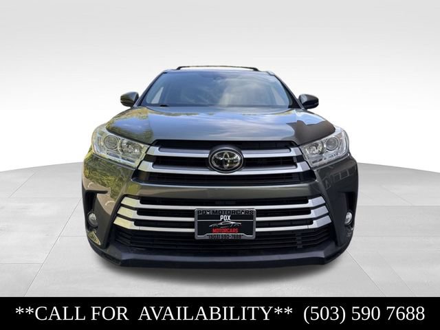 Used 2018 Toyota Highlander XLE AWD/4WD image 8