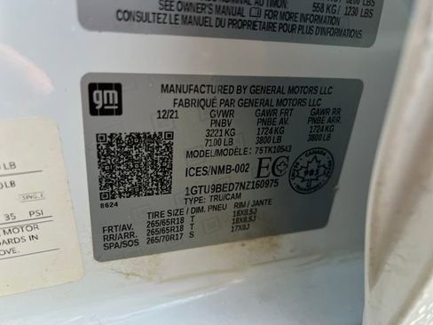 Used 2022 GMC Sierra 1500 SLE image 17