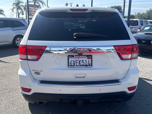 Used 2012 Jeep Grand Cherokee Overland AWD/4WD image 3