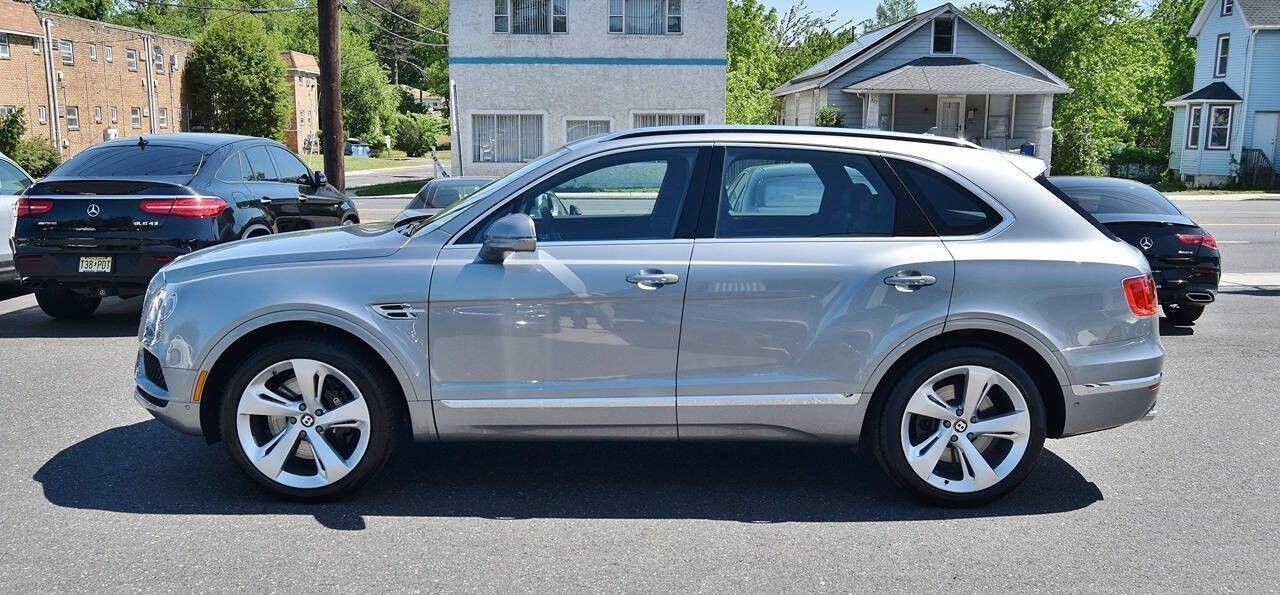 Used 2019 Bentley Bentayga AWD/4WD image 4