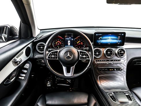 Used 2021 Mercedes-Benz GLC 300 GLC 300 SUV image 5