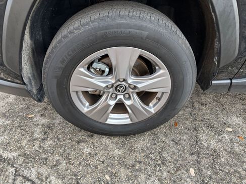 Used 2025 Toyota RAV4 XLE w/ Weather Package image 25