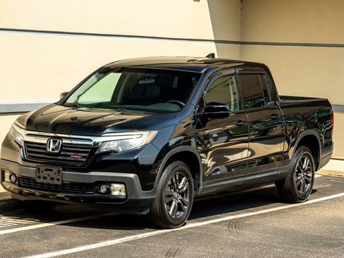 Used 2019 Honda Ridgeline Sport image 1